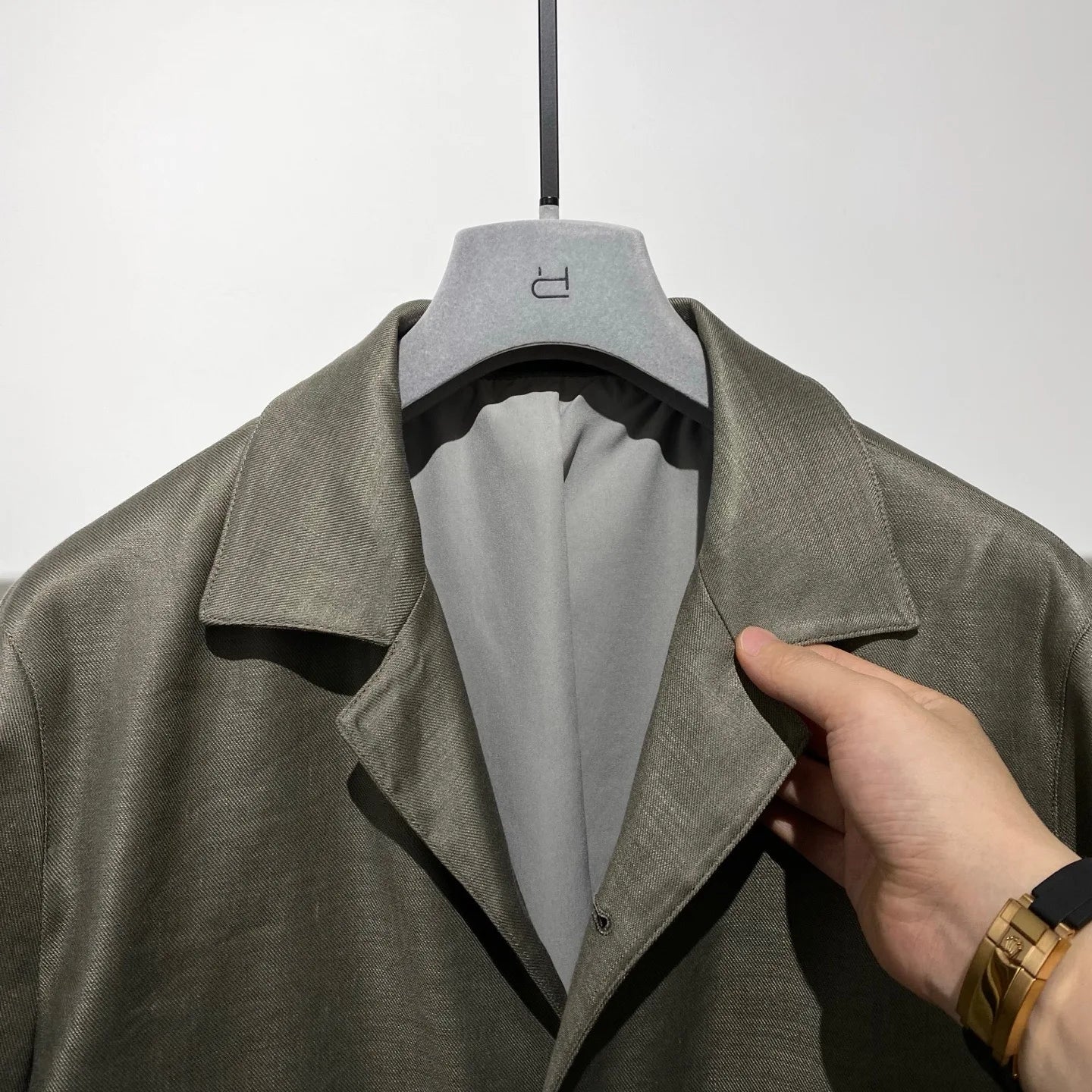 Classic old money style, high-end skin-friendly texture, breathable lapel linen tooling jacket