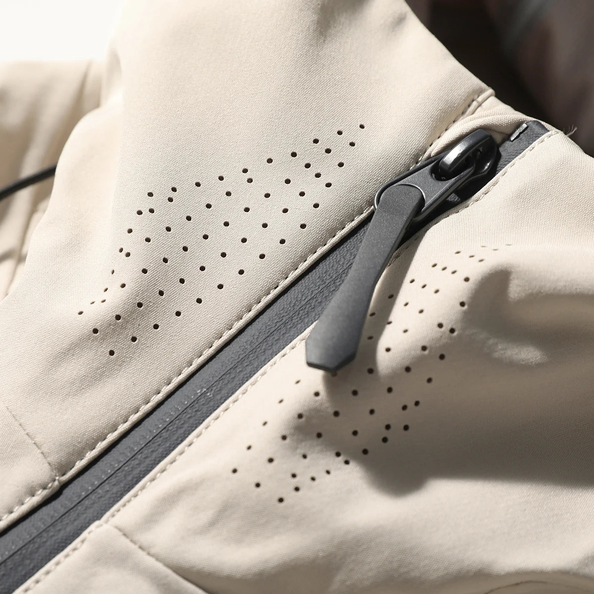 City outdoor spring and autumn new couple jacket windproof and waterproof high-quality soft shell jacket