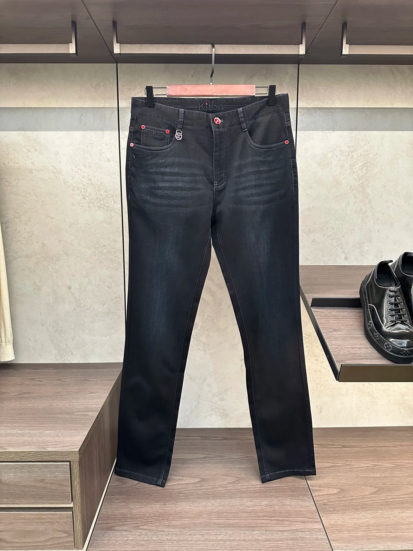 2025 summer new kiton chiton men's slim-fitting small feet solid color simple fashion casual jeans