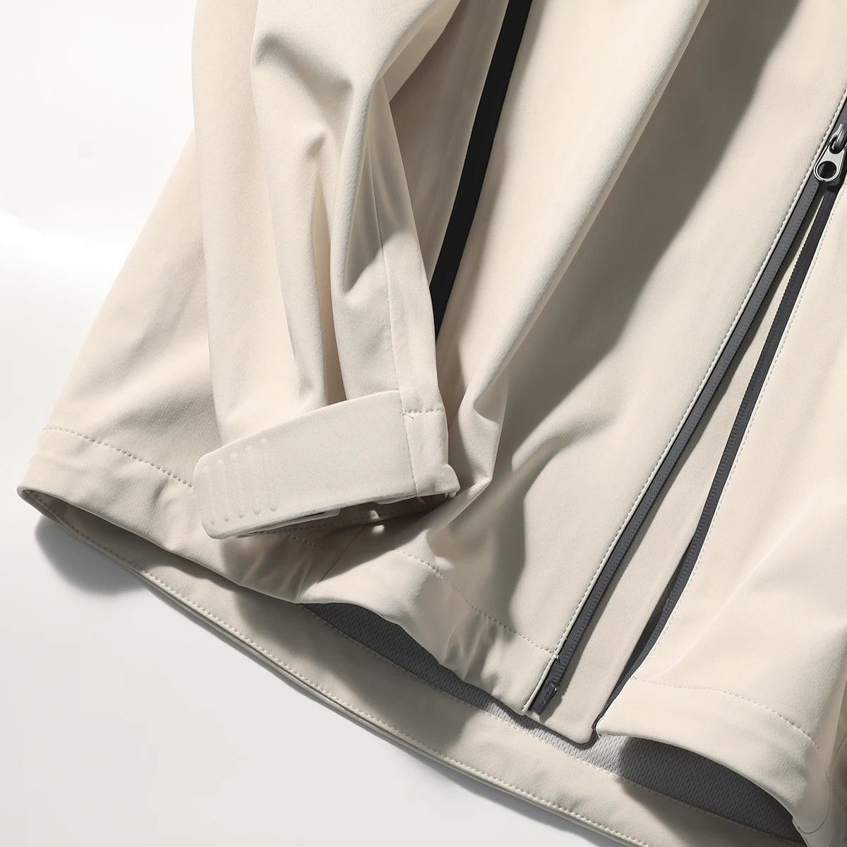 City outdoor spring and autumn new couple jacket windproof and waterproof high-quality soft shell jacket