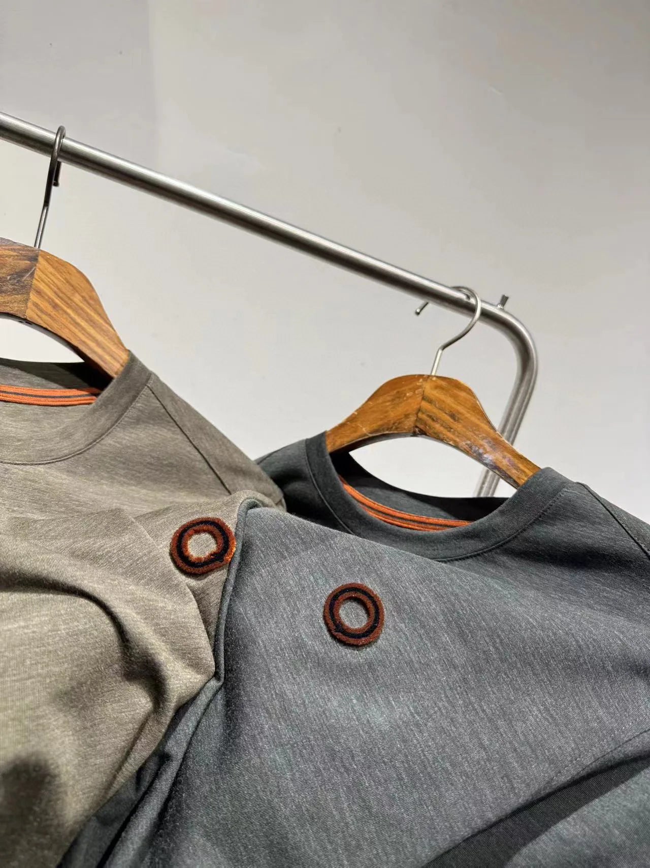 Wool blended 2025 spring and summer new, toothbrush embroidered contrasting color round neck casual short-sleeved T-shirt