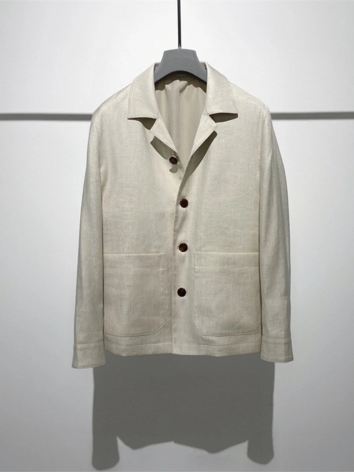 Classic old money style, high-end skin-friendly texture, breathable lapel linen tooling jacket