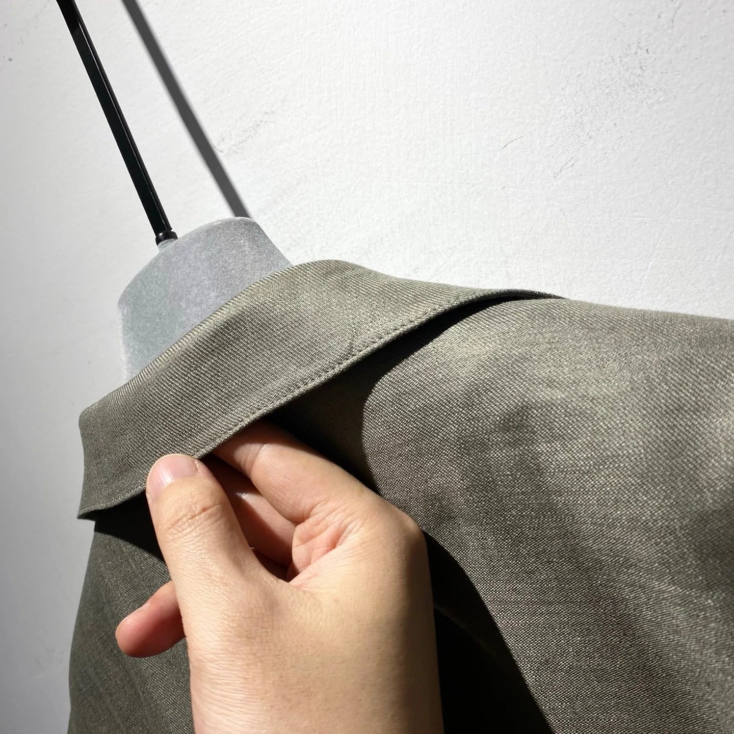 Classic old money style, high-end skin-friendly texture, breathable lapel linen tooling jacket