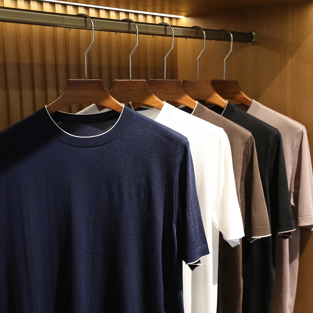 2025 summer new men's urban commuting solid color Tencel mulberry silk blended cool knitted short-sleeved T-shirt