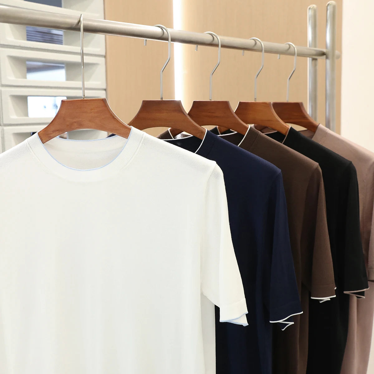 2025 summer new men's urban commuting solid color Tencel mulberry silk blended cool knitted short-sleeved T-shirt