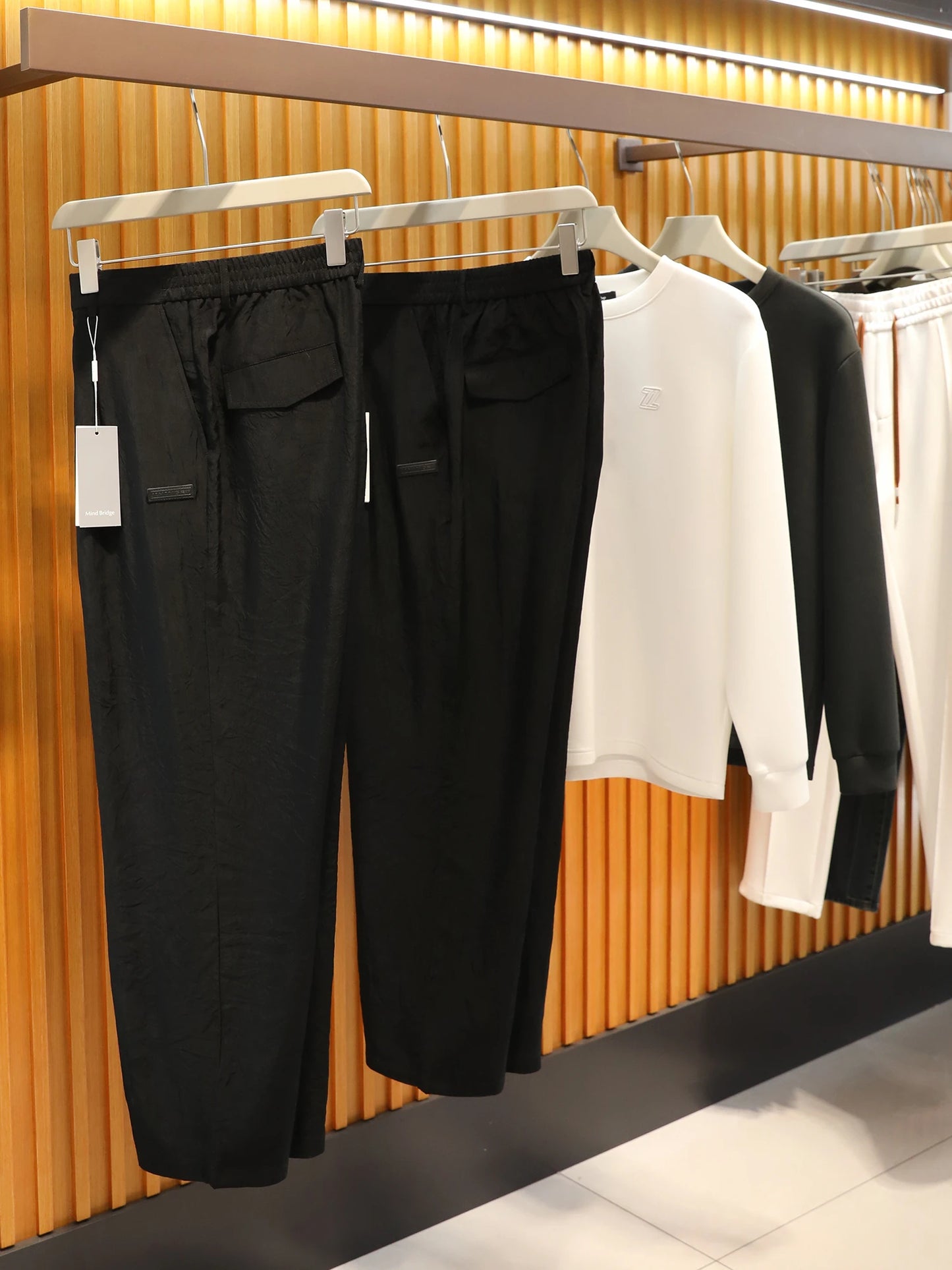 2025 spring and summer new men's light luxury urban outdoor acetate cool breathable wide-leg straight casual pants