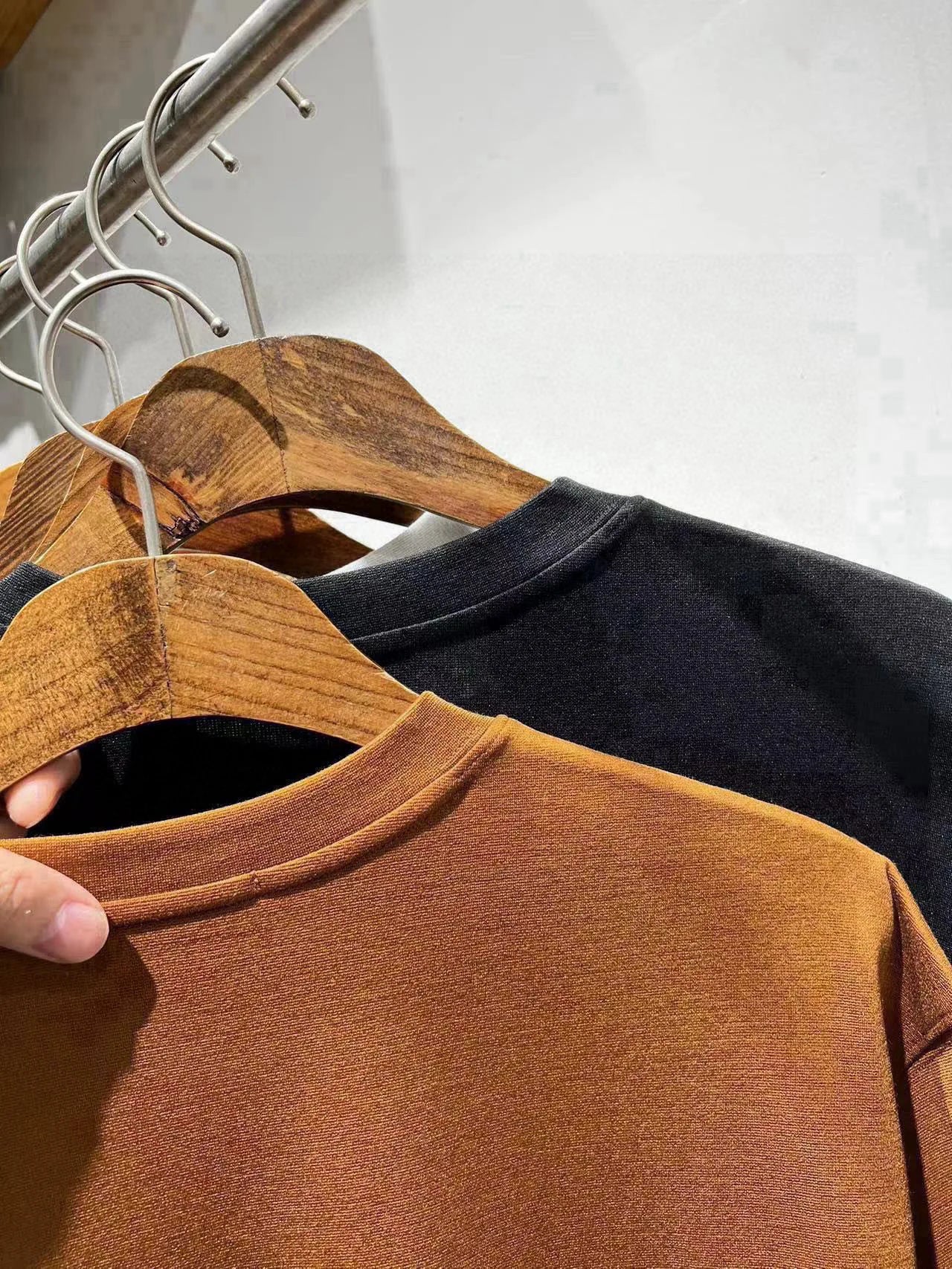 Slightly loose fit acetate cotton Tencel blend spring/summer skin friendly round neck casual short sleeved T-shirt