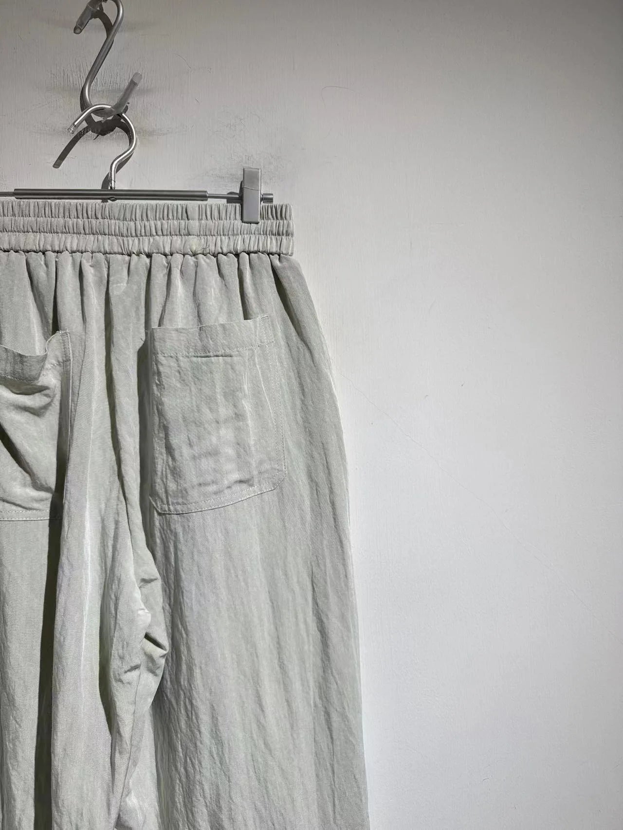 Comfortable and simple, versatile high-grade elastic elastic waist drawstring straight loose casual pants men