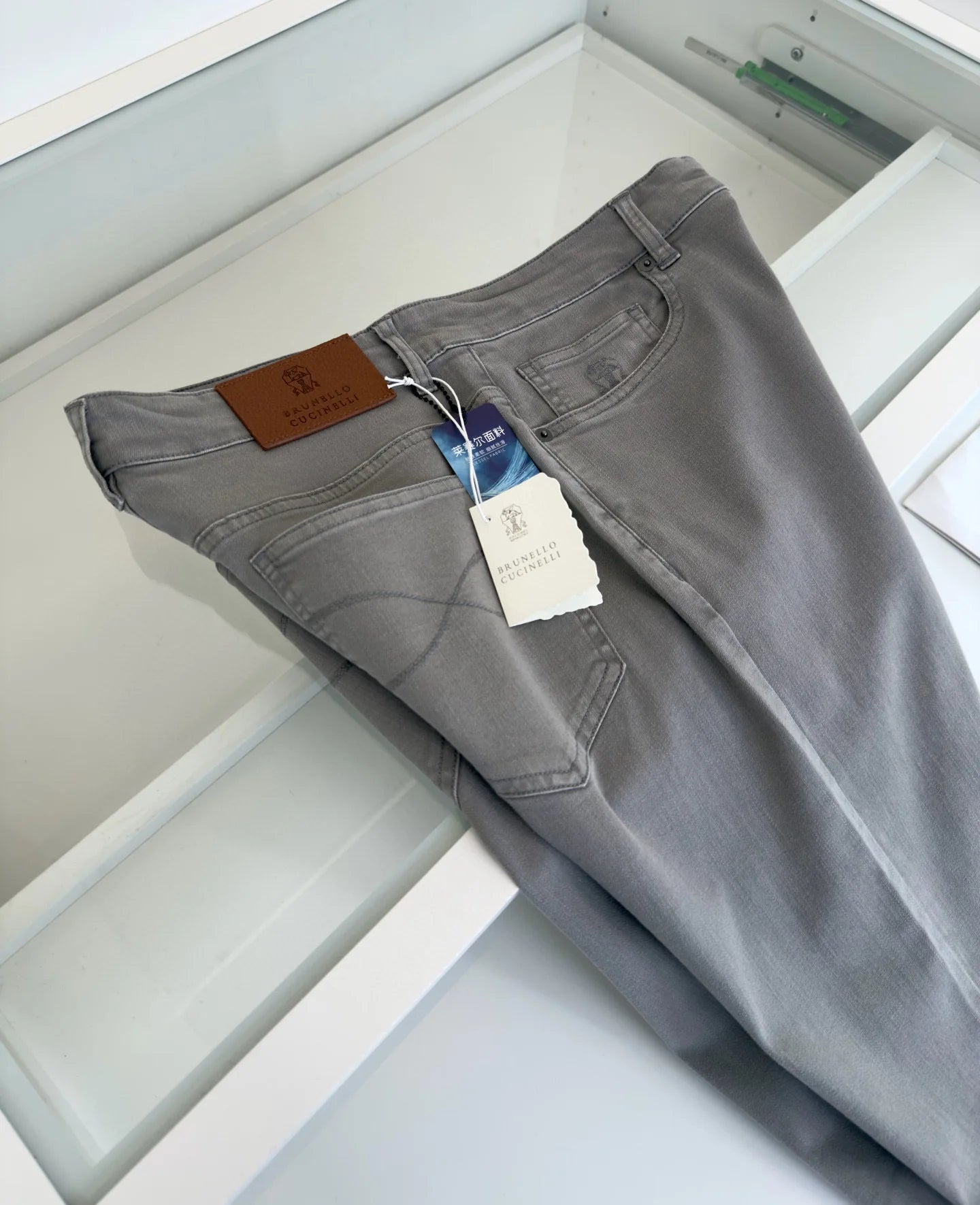 Italy BC men's spring and summer new mulberry silk cool breathable fashion casual small straight jeans