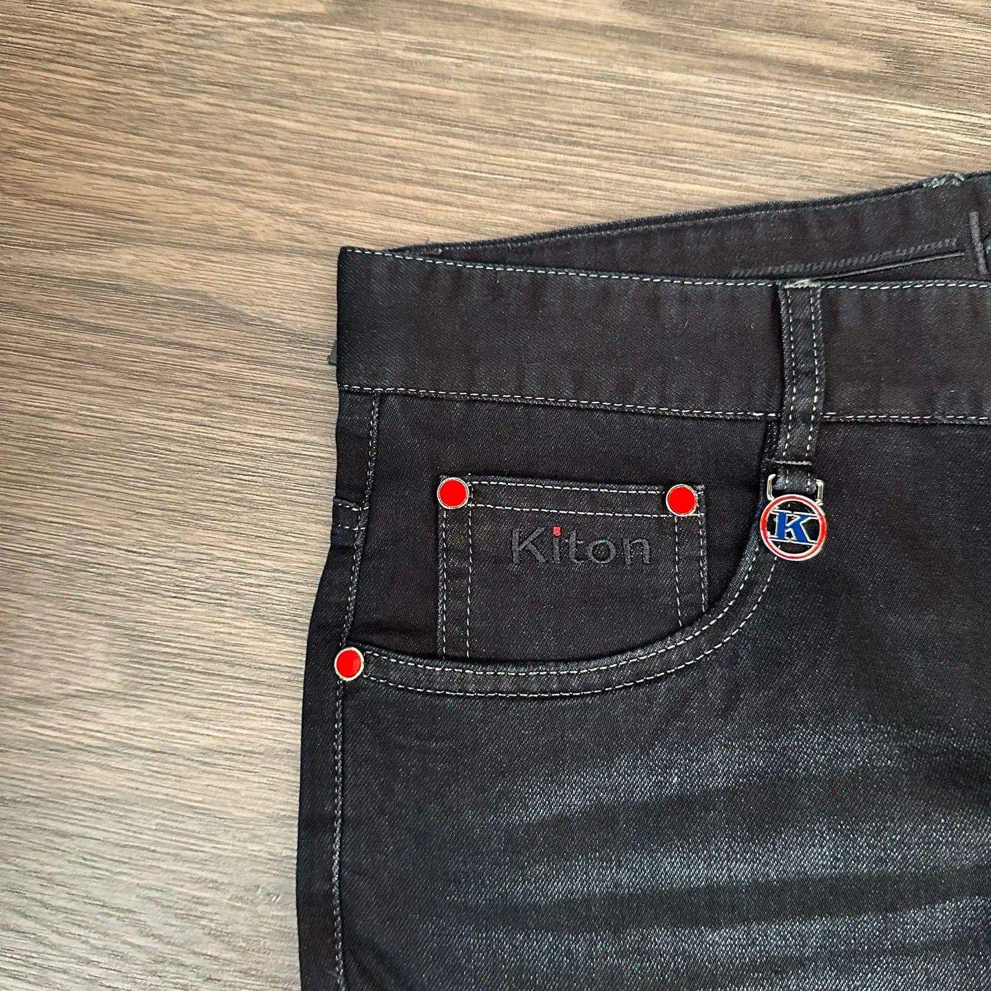 2025 summer new kiton chiton men's slim-fitting small feet solid color simple fashion casual jeans