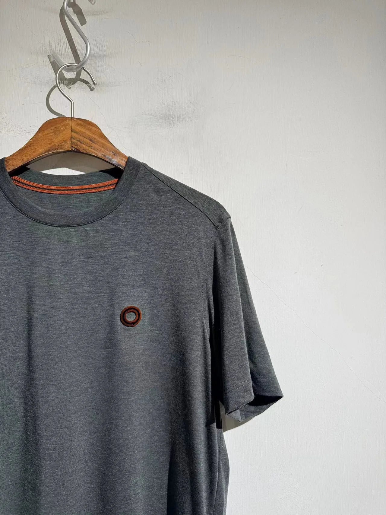 Wool blended 2025 spring and summer new, toothbrush embroidered contrasting color round neck casual short-sleeved T-shirt