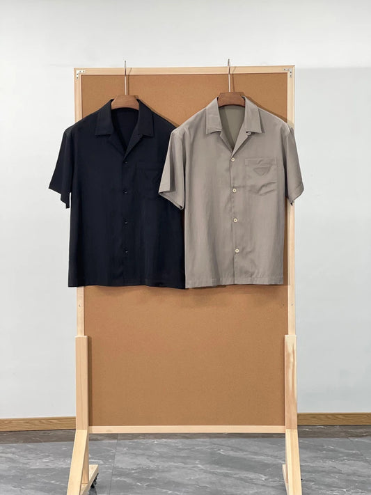 Italian high luxury quality, silky and skin-friendly feel, casual lapel light and breathable lapel short-sleeved shirt
