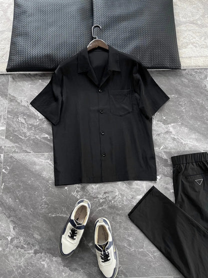 Italian high luxury quality, silky and skin-friendly feel, casual lapel light and breathable lapel short-sleeved shirt